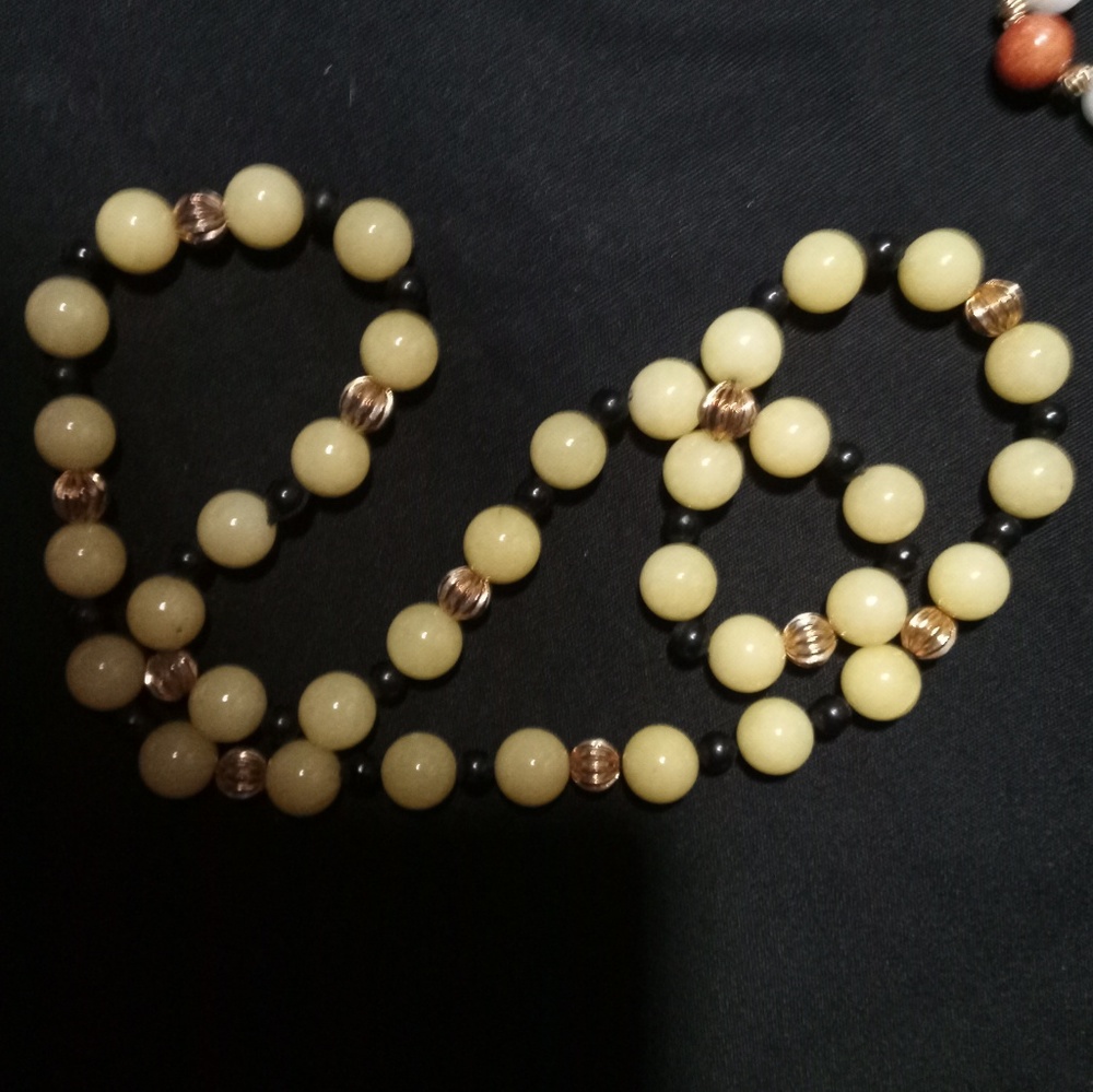Real yellow Jade neckless